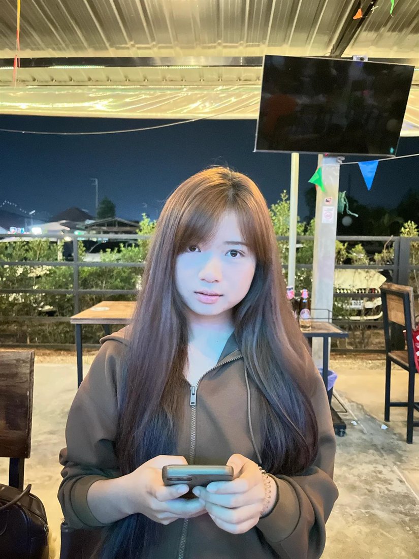 นัท