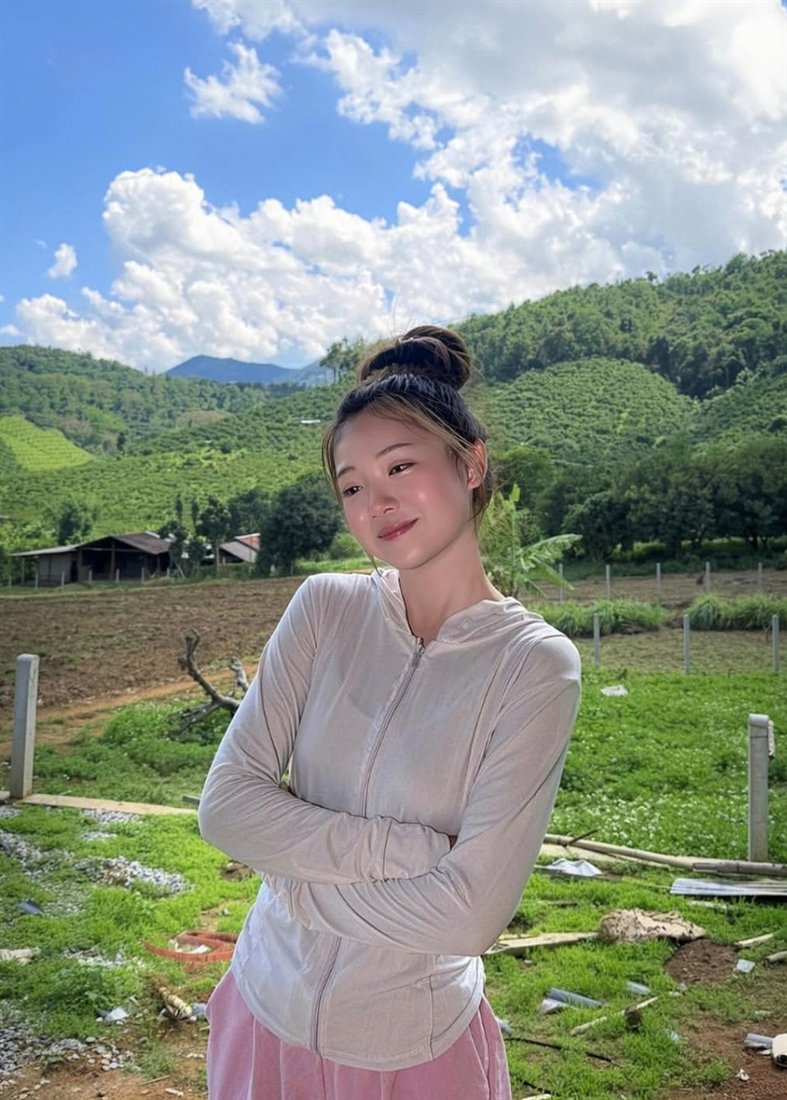 นัท
